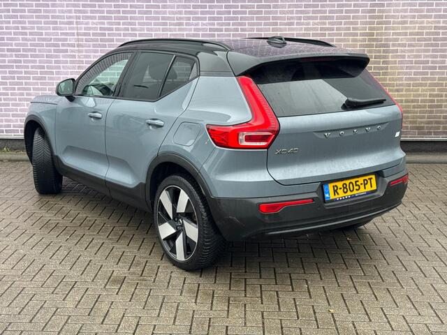 Volvo XC40 Recharge Twin Ultimate 78 kWh | Warmtepomp | Panoramadak | Lichtmetalen Velgen 20 inch | Trekhaak | Harman Kardon Audio | BLIS | 360 Graden Camera | Elektrisch Verstelbare Voorstoelen | Keyless Entry