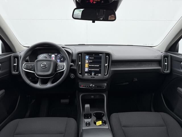 Volvo XC40 1.5 T3 Momentum | Navi | CarPlay | Cruise | Camera | LED