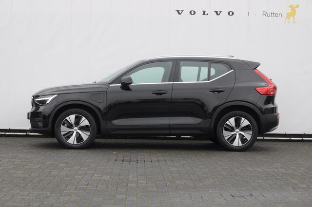 Volvo XC40 T4 211PK Automaat Plug-in hybrid Core Bright / Apple carplay / Parkeersensoren met camera / Stoelverwarming / Elektrische achterklep / Keyless entry / Parkeersensoren met camera