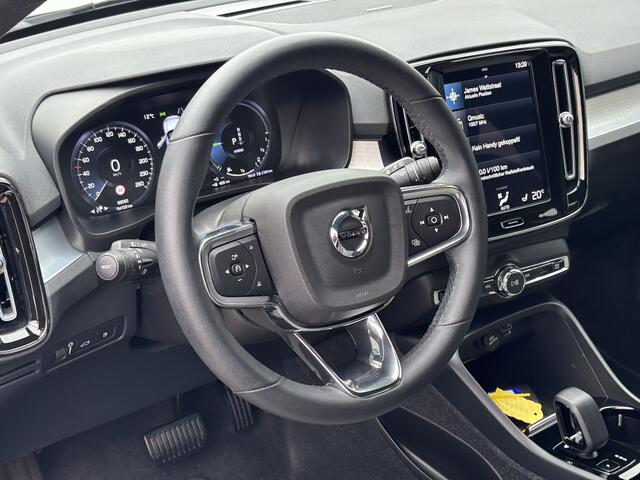 Volvo XC40 1.5 T4 Plug-in hybrid Core Bright / Navi / Elektrische Verstelbare Stoelen / Allseason Banden /