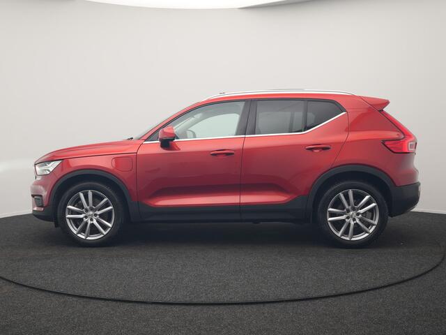 Volvo XC40 T5 Recharge Inscription Plug In Hybrid 262pk Dealer O.H PHEV | Trekhaak af Fabriek | Panodak | Adaptive Cruise | Lederen Sportstoelen Verwarmd | 19"L.M | Camera | Keyless | Apple Carplay |