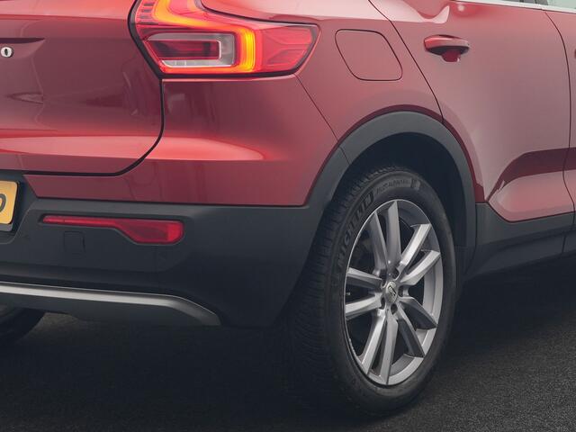 Volvo XC40 T5 Recharge Inscription Plug In Hybrid 262pk Dealer O.H PHEV | Trekhaak af Fabriek | Panodak | Adaptive Cruise | Lederen Sportstoelen Verwarmd | 19"L.M | Camera | Keyless | Apple Carplay |