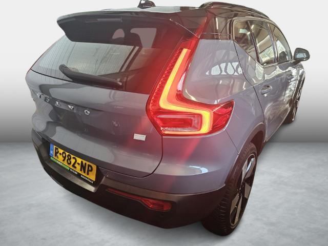 Volvo XC40 Recharge Plus 70 kWh | Adaptieve cruise control | Stoel- en stuurverwarming | Nubuck Interieur | Warmtepomp | 20 inch velgen | Camera |