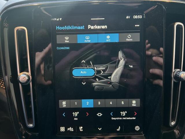 Volvo XC40 Recharge P8 AWD R-Design NL-AUTO | TREKHAAK | GOOGLE NAVI