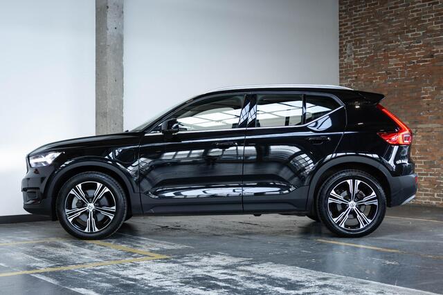 Volvo XC40 T5 Recharge Inscription | Harman Kardon Premium Audio | Lederen Bekleding | Parkeercamera | Parkeersensoren voor + achter | Electrische bedienbare voorstoelen | Navigatie | Volvo on Call