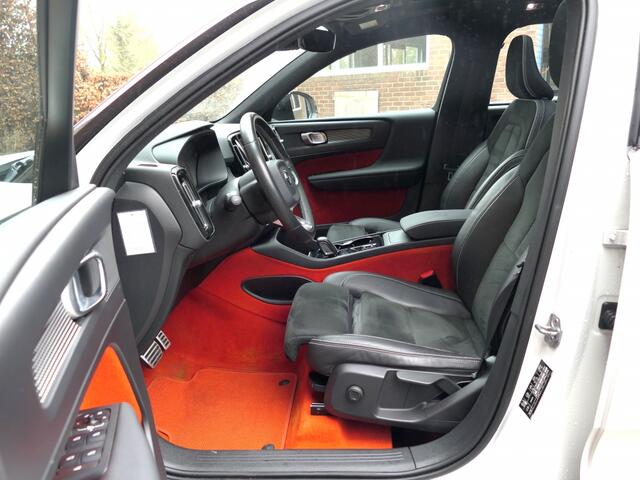 Volvo XC40 2.0 T4 R-Design 12MND garantie Panoramadak / Parkeer camera / st