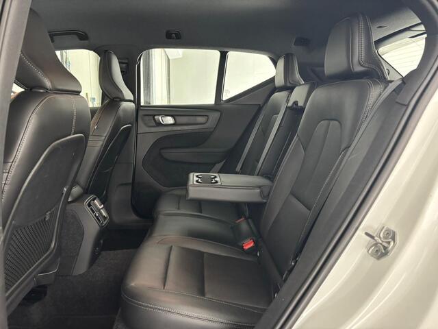 Volvo XC40 Recharge P8 AWD R-Design | STOEL-STUURVERW. | CARPLAY |