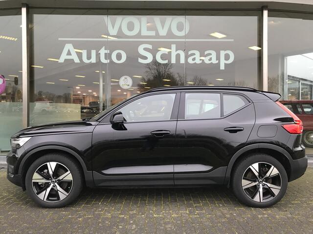 Volvo XC40 Recharge P8 AWD R-Design | Rijklaar incl 12 mnd Bovag | SoH 94% Parkeersensoren Roofrails BLIS Keyless + sensor