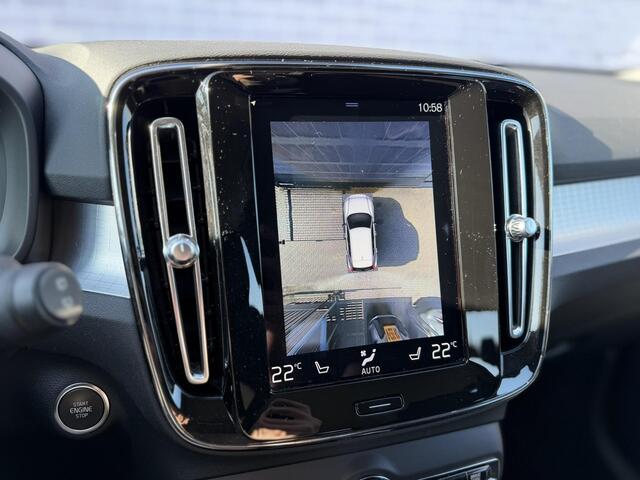 Volvo XC40 1.5 T4 Recharge R-Design Expression | Trekhaak | 360º Camera | Verwarmde Voorstoelen en Achterbank | Stuurverwarming | Navigatie | Keyless Entry | BLIS |