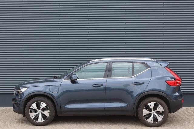 Volvo XC40 1.5 T4 Recharge Inscription Expression Trekhaak/CC/Camera/Keyless/Elek. klep/LED/18"