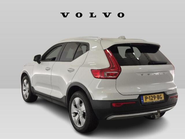 Volvo XC40 T2 Momentum Business | Navigatie | Adaptieve Cruise Control | Trekhaak | DAB | Parkeercamera | Park Assist | Getint Glas | Apple CarPlay & Android Auto | Volvo On Call | 18" LM