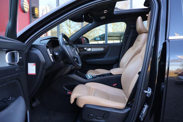 Volvo XC40 1.5 T5 Recharge Inscription | Panoramadak | Harman/Kardon | 360* Camera | Trekhaak | Origineel NL |