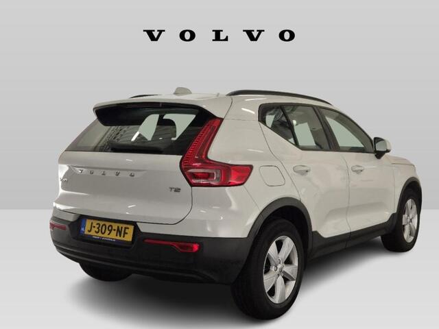 Volvo XC40 1.5 T2 Momentum Core | Automaat | Apple carplay/android auto | Stoelverwarming | Stuurverwarming | Parkeersensoren V+A | Parkeercamera | 18 "lm velgen | Volvo on Call |