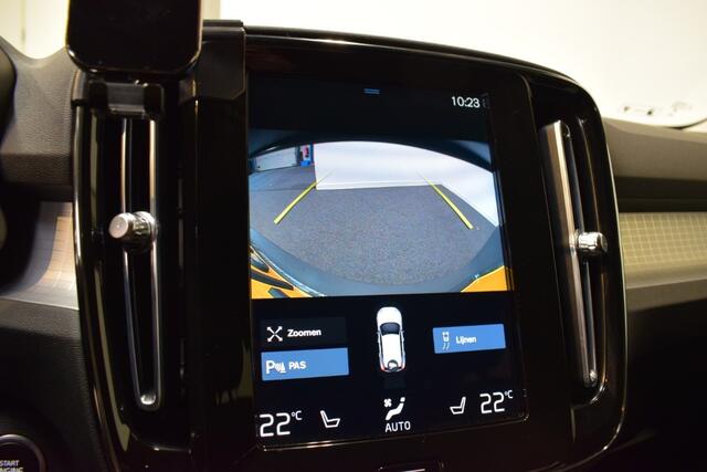 Volvo XC40 T2 130pk AUT8 Momentum BNS Adapt. Cruise/ Apple CarPlay/ Camera/ Stoel en Stuur verw.