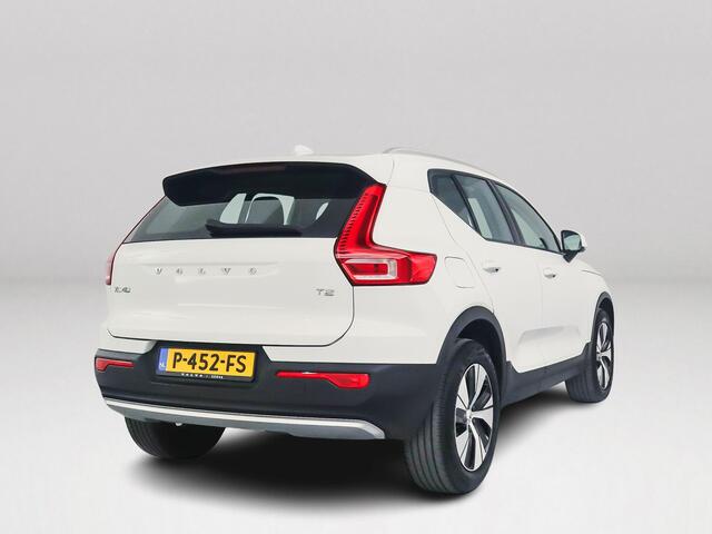 Volvo XC40 T2 Momentum Business | Parkeercamera | Cruise control | Navigatie