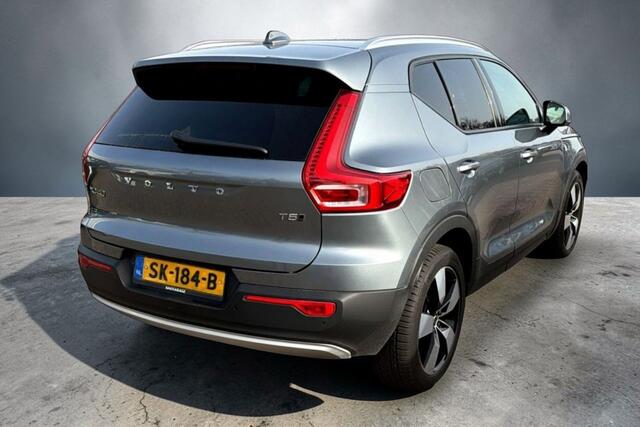 Volvo XC40 2.0 T5 AWD 184kW/250pk Aut8 Intro Edition PANORAMADAK + HARMAN/KARDON + ADAPT.CRUISE + 360 CAMERA + PILOT ASSIST + LEER + EL.STOELEN + STOEL-&STUURVERWARMING + EL.TREKHAAK + BLIS + PD-GLASS + LANE ASSIST + PARKSENSOREN + 19" LM-VELGEN!!