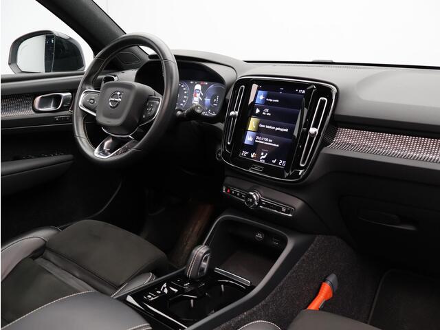 Volvo XC40 1.5 T5 Twin Engine R-Design / Trekhaak / Pano. dak / 360 camera / Stoel-, Stuurwiel- & Achterbankverwarming / Elektr. stoelverstelling / Harman Kardon Audio / BLIS