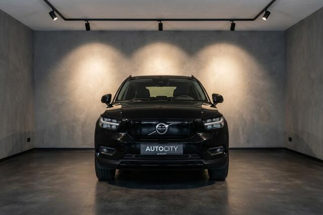 Volvo XC40 R Design Recharge 408 pk Pure Electric AWD 92,53% SOH Winterpakk