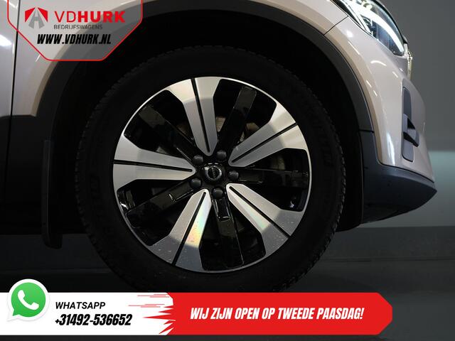 Volvo XC40 1.5 PHEV Ultimate Bright Pano/ Leder/ Harman & Kardon/ Mem.stoel/ Elek.Trekhaak/ Adapt.cruise/ LED/ Stoelverw./ Stuurvew./ Elek.stoelen/ Elek.klep/ Carplay/ Climate/ 360Gr. Camera