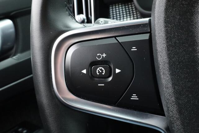 Volvo XC40 1.5 T4 Recharge R design | CarPlay | Adapt. Cruise | Navi | Stoel-Stuurverw. | Camera