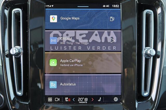 Volvo XC40 B3 Plus Dark - Panorama/schuifdak - IntelliSafe Assist & Surround - 360º Camera - Harman/Kardon audio - Adaptieve LED koplampen - Verwarmde voorstoelen & stuur - Parkeersensoren voor & achter - Elektr. bedienb. voorstoelen met geheugen links - Draadloze t