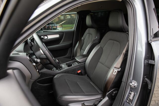 Volvo XC40 1.5 T3 Momentum , Achteruitrijcamera, Cruise control, Navigatie,