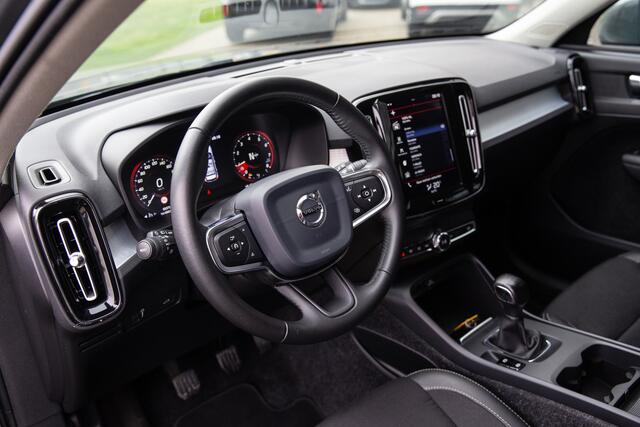 Volvo XC40 1.5 T3 Momentum , Achteruitrijcamera, Cruise control, Navigatie,