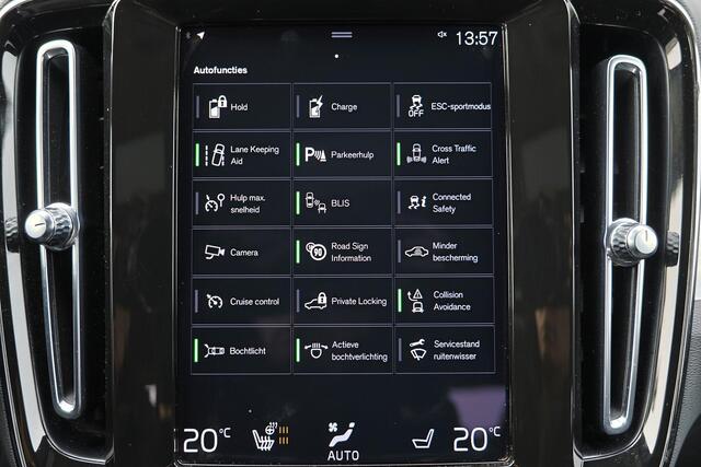 Volvo XC40 T5 Recharge R-Design - IntelliSafe Assist & Surround - Adaptieve LED koplampen - Parkeercamera achter - Verwarmde voorstoelen & stuur - Parkeersensoren voor & achter - Elektr. bedienb. voorstoelen met geheugen links - Draadloze tel. lader - Extra getint g