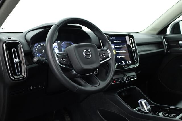 Volvo XC40 1.5 T4 Plug-in hybrid Plus Dark | Pano | Apple CarPlay | Stoel-Stuurverw. | Harman Kardon | Leder | Trekhaak |