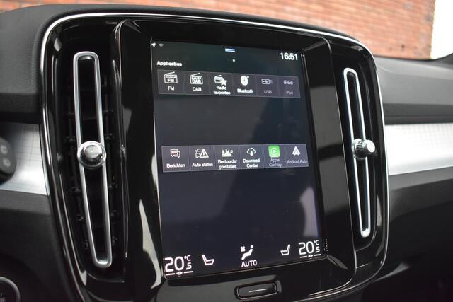 Volvo XC40 B3 177PK Momentum Business | Schuif-/kanteldak | Climate Pack | Park Assist Pack |