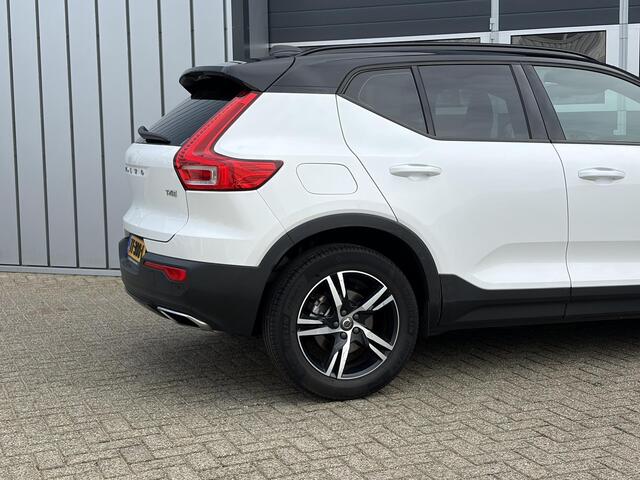 Volvo XC40 2.0 T4 R-Design | Camera | Parkeer sensoren | Keyless | Stoel verwarming |