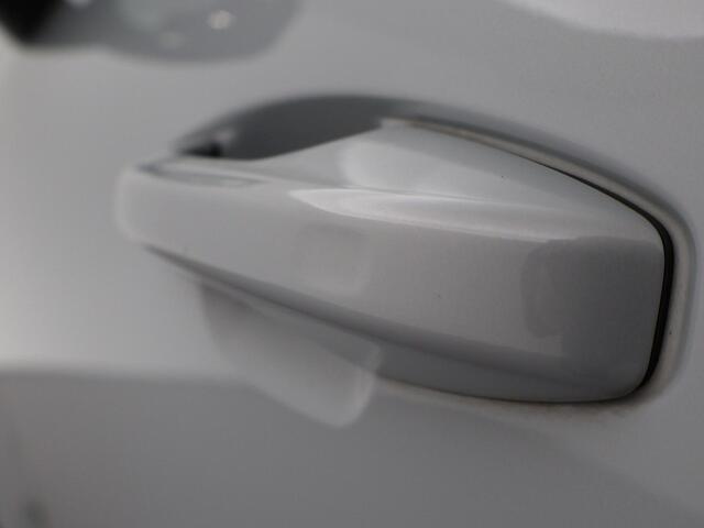 Volvo XC40 RECHARGE P8 408 PK AWD R-DESIGN + 19 INCH | ADAPTIVE CRUISE | APPLE CARPLAY | ANDROID AUTO