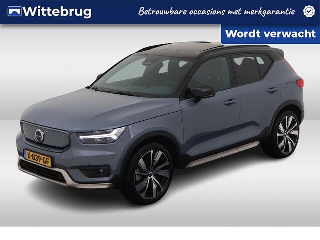 Volvo XC40 Recharge P8 AWD R-Design / Pano / Navigatie / Camera / Zwenkbare trekhaak / Elektrische klep / Lichtmetaal 20 inch /