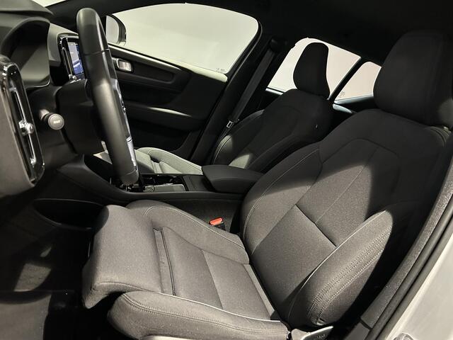 Volvo XC40 Recharge Core 70 kWh | SOH 96,7% | Navigatie | Achteruitrijcamera | Cruise control |