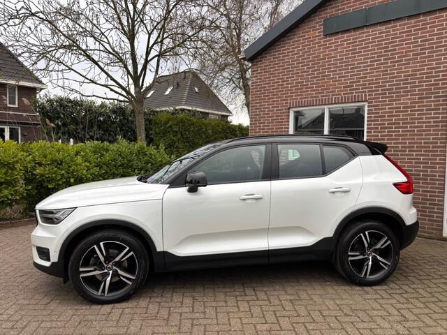 Volvo XC40 2.0 B4 R-design, 360cam, Stuur/stoel ruit verw. 12/2021