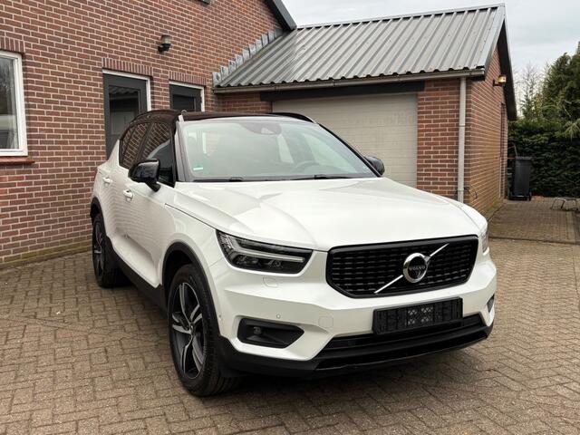 Volvo XC40 2.0 B4 R-design, 360cam, Stuur/stoel ruit verw. 12/2021