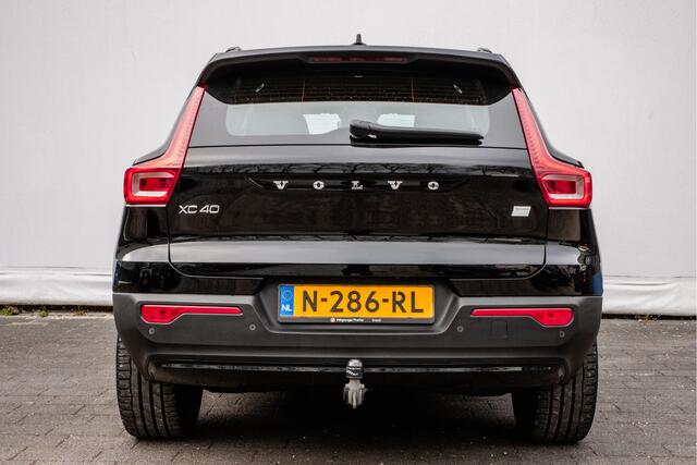 Volvo XC40 Recharge Core Trekhaak/ Camera/ Navigatie/ Stoel-stuurverwarming/ Contourstoelen/ Carplay