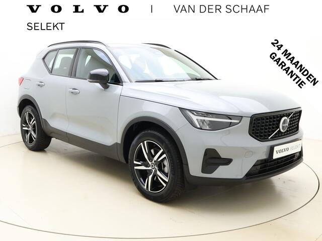 Volvo XC40 B4 211pk Plus Dark / Elektr. stoelen / H&K audio / Trekhaak / Stoel/- en stuurverwarming / Adapt. Cruise / BLIS / Elektr. Achterklep / PDC + CAM /