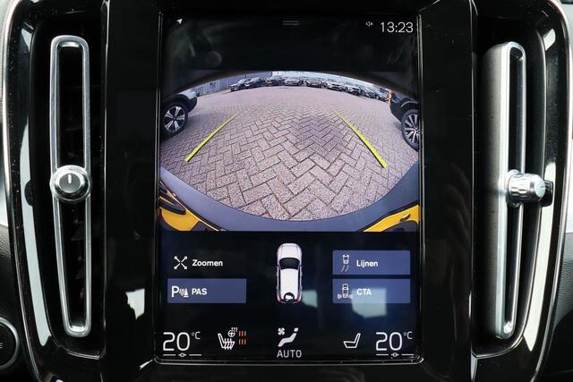 Volvo XC40 T2 Business Pro - IntelliSafe Assist & Surround - Parkeercamera achter - Verwarmde voorstoelen & stuur - Lederen bekleding - Parkeersensoren voor & achter - Drive-Mode Settings - 18' LMV