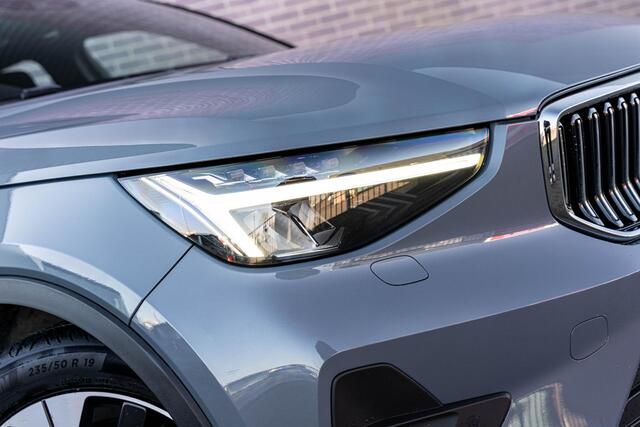 Volvo XC40 1.5 T5 Plug-in hybrid Core Bright | Navigatie | Climate Control | Adaptieve Cruise Control | Dodehoekdetectie | 360 Camera | DAB | Keyless | 18" LM