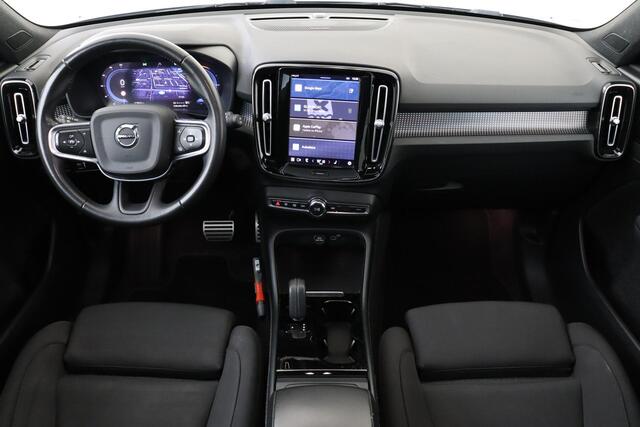 Volvo XC40 RECHARGE P8 AWD R-DESIGN