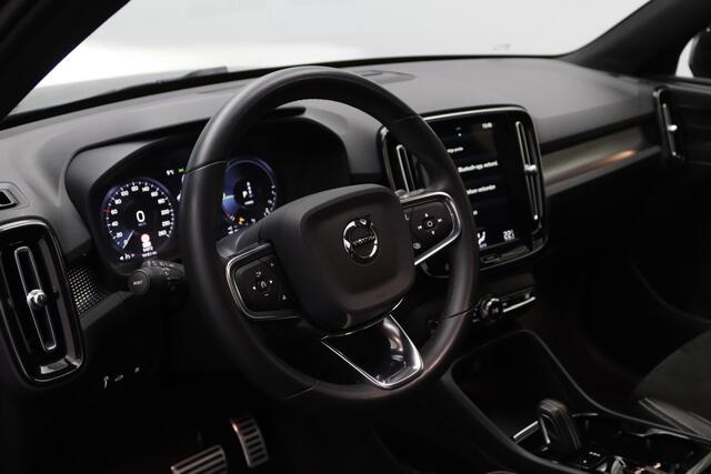 Volvo XC40 1.5 T5 262 PK Recharge R-Design, Panoramadak, Memory, H/K Sound, Camera