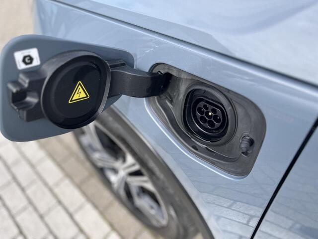 Volvo XC40 T5 Recharge Inscription | Stoelverwarming | Trekhaak | Harman/Kardon | Power Seats |