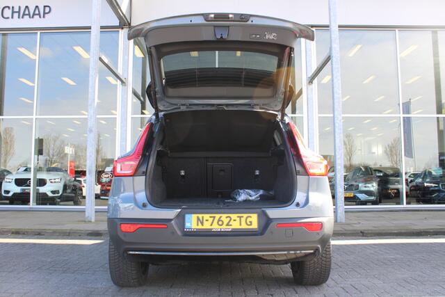 Volvo XC40 Recharge Pro | Schuif/kanteldak | Adapt. Cruise | 360 Camera | H&K Audio | BLIS | El. stoelen | 20" LMV |