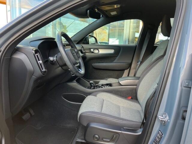 Volvo XC40 1.5 T4 Recharge Dark Plus - Apple?android - camera - stoel/stuurver - memory elect stoel
