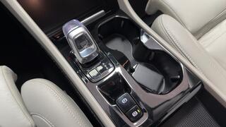 volvo-xc40-1.5-t4-recharge-inscript