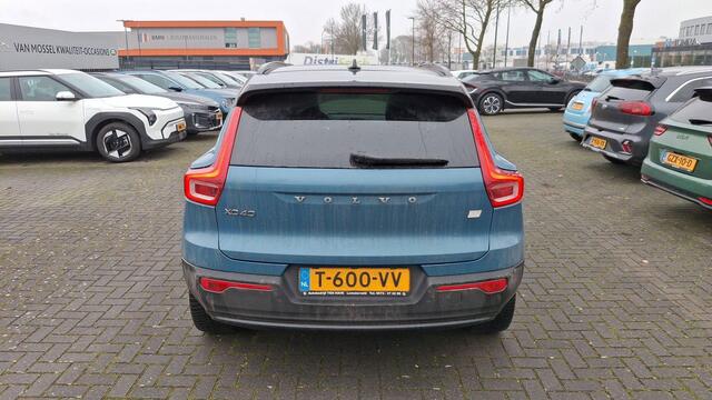 Volvo XC40 Single Motor Extended Range Ultimate 82 kWh Panoramadak | H&K Audio