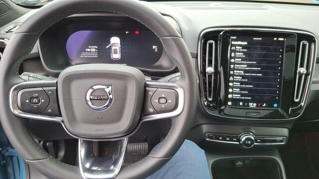 Volvo XC40 Single Motor Extended Range Ultimate 82 kWh Panoramadak | H&K Audio