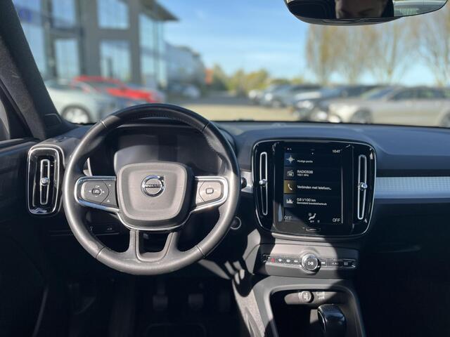 Volvo XC40 T2 Momentum Pro | Parkeercamera | Keyless Entry | Handgeschakeld |