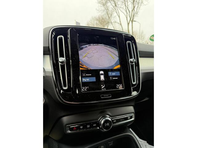 Volvo XC40 1.5 T4 Recharge Inscription Expression | Plug-in Hybrid (PHEV) | Trekhaak | Achteruitrijcamera | Harman Kardon Audio | Keyless Entry | Elektrische Achterklep